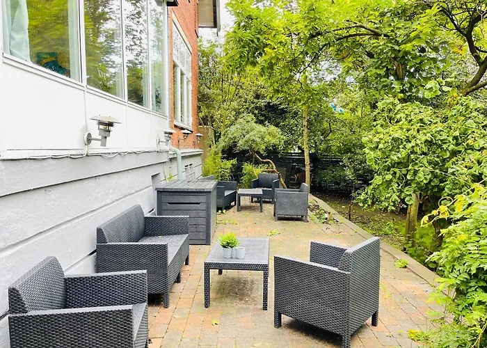 Aday - Aalborg Mansion - Big Apartment With Garden